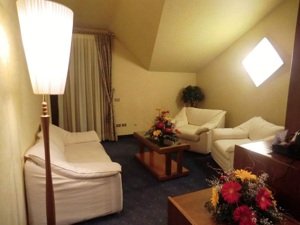 Hotel Bellavista Montebelluna Eksteriør bilde