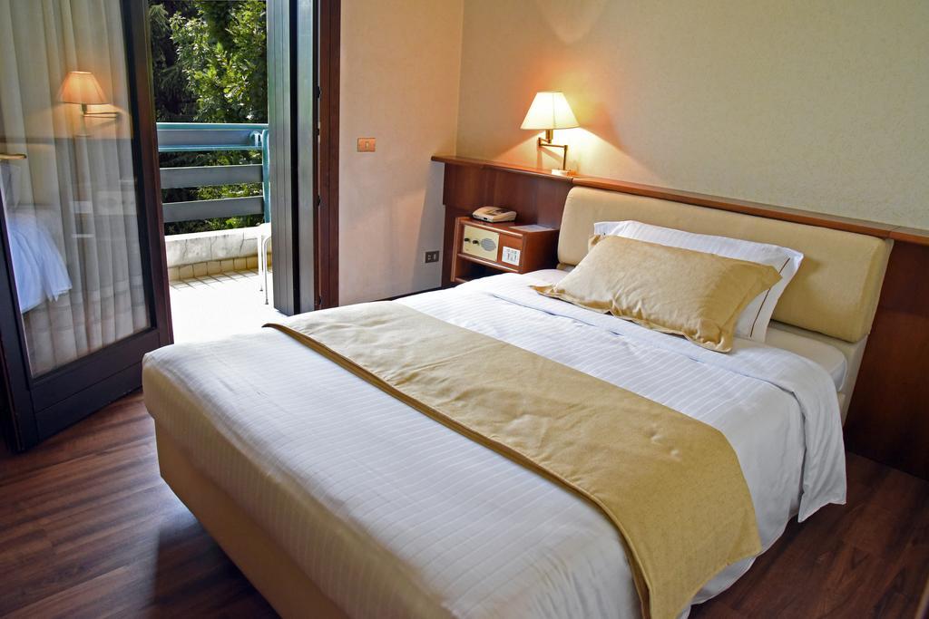 Hotel Bellavista Montebelluna Eksteriør bilde