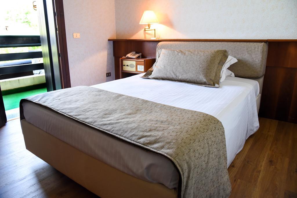 Hotel Bellavista Montebelluna Eksteriør bilde